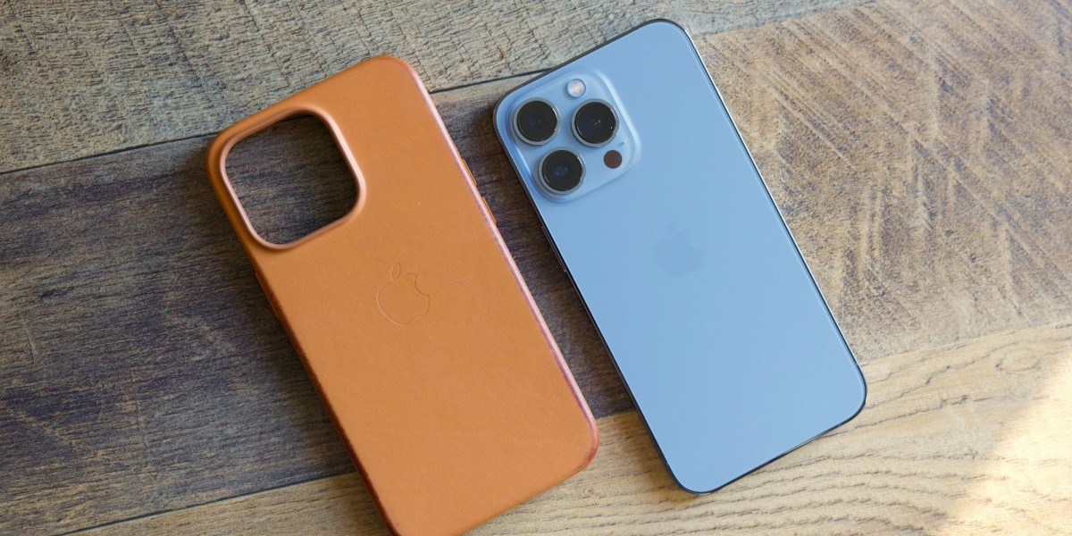 The 10 Most Popular Phone Cases This Year