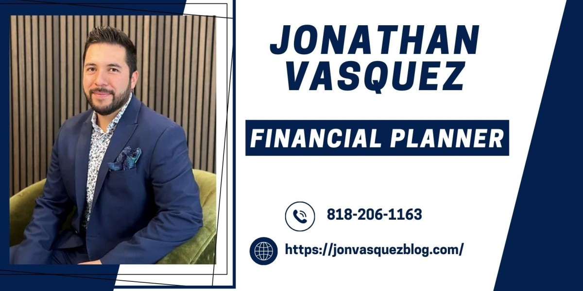 Jonathan Vasquez - Financial Planner