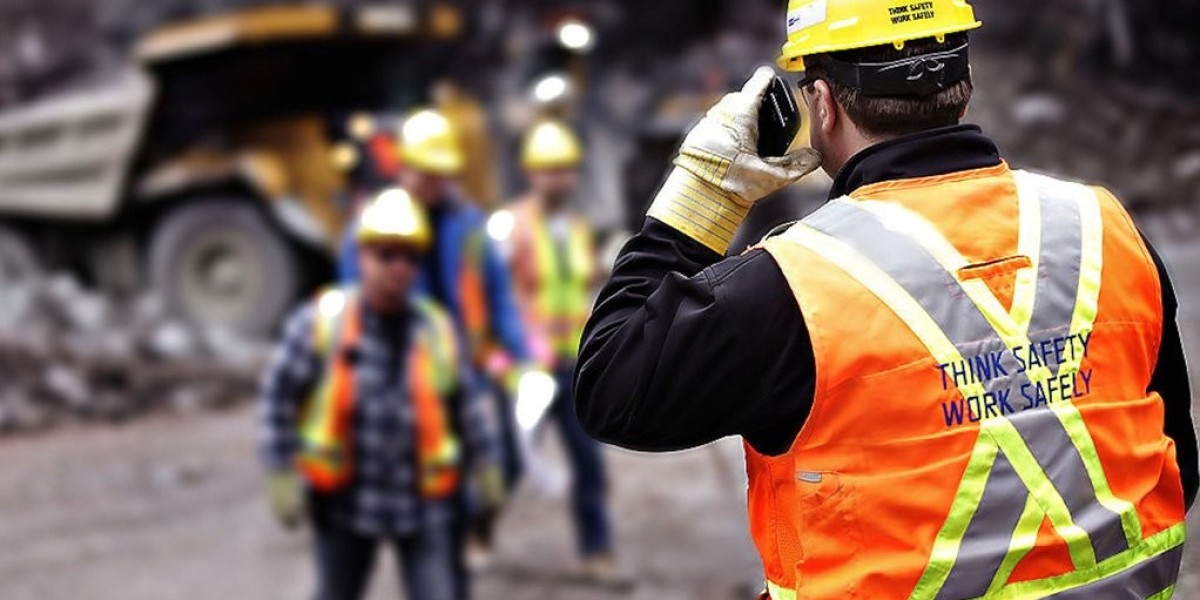 Managing Worker Exposure to Hazardous Dust with NEBOSH Guidelines